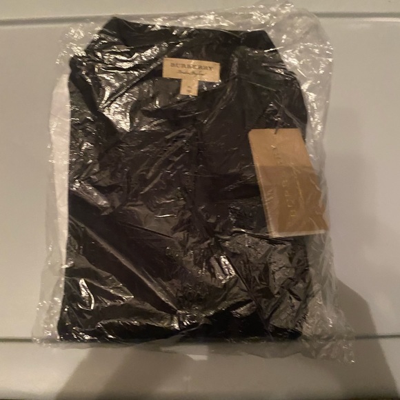 Burberry Women’s all black polo! BRAND NEW WITH TAGS IN PACKAGE! - Picture 7 of 8